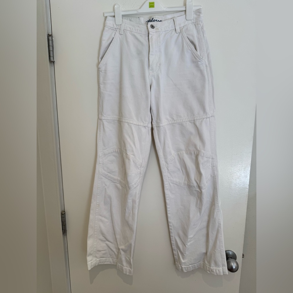 Express Y2K jeans. White Cargo Pants. Size 5/6. Knee detail. Mid rise